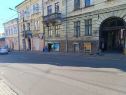 Продаж комерційного приміщення м. Чернівці влиця Руська, центральна частина міста фото 11 Продаж комерційного приміщення м. Чернівці влиця Руська, центральна частина міста фото 11