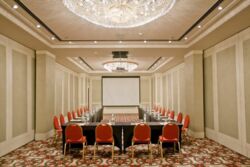    Opera Hotel Kyiv   , 53  14