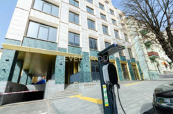 ������ ��������� ��������� (125�2) ������� ����������� � ������ �� RESIDENT Concept House �� ���.������������� 86� ���� 1