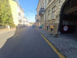 Продаж комерційного приміщення м. Чернівці влиця Руська, центральна частина міста фото 2 Продаж комерційного приміщення м. Чернівці влиця Руська, центральна частина міста фото 2