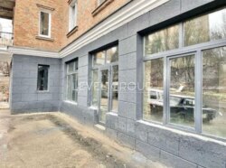 Продаж фасадного приміщення на Петра Радченко буд. 25 фото 1 Продаж фасадного приміщення на Петра Радченко буд. 25 фото 1
