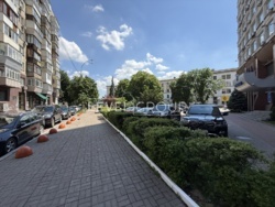 Продаж окреемостоячої офісної будівлі в історичному центрі Києва фото 5 Продаж окреемостоячої офісної будівлі в історичному центрі Києва фото 5