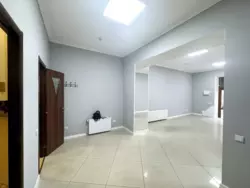    .,  ..  9