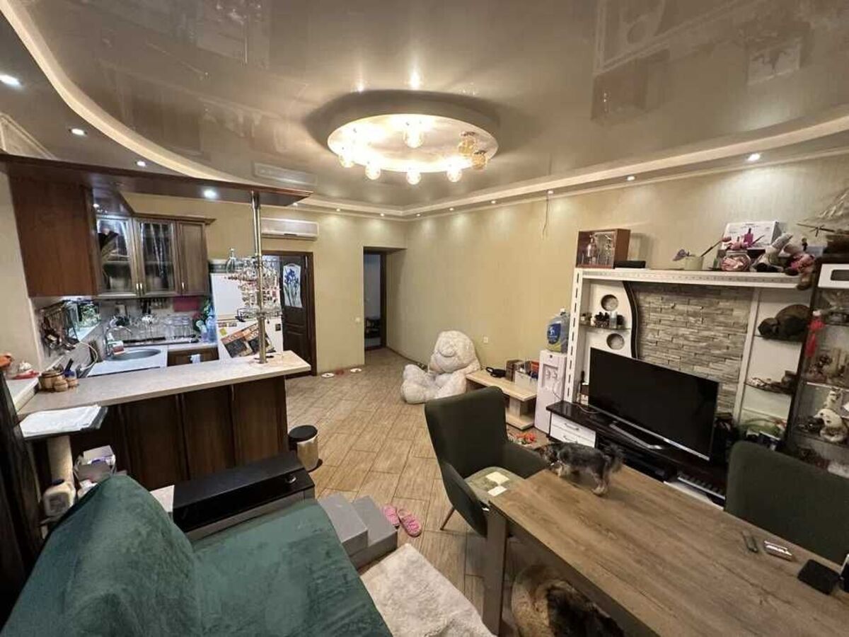 Продам квартиру с бомбоубежищем нежилой фонд, фото 1 Продам квартиру с бомбоубежищем нежилой фонд, фото 1