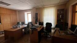 Продаж приміщення в Центрі фото 4 Продаж приміщення в Центрі фото 4