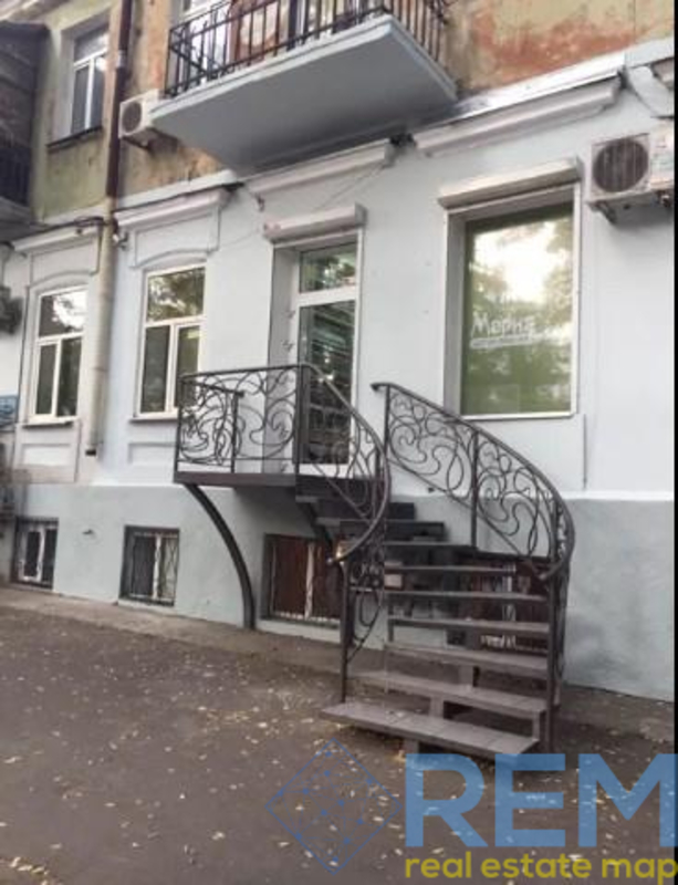 Продам действующий магазин-офис в центре фото 1 Продам действующий магазин-офис в центре фото 1