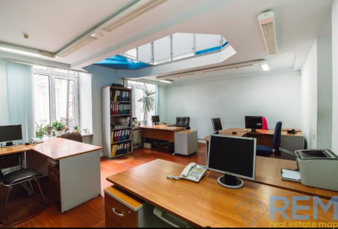 Фасадное помещение на Пушкинской/Дерибассовская фото 1 Фасадное помещение на Пушкинской/Дерибассовская фото 1