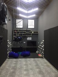 Продаж комерційного приміщення у торговому центрі фото 2 Продаж комерційного приміщення у торговому центрі фото 2