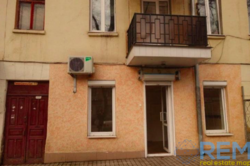 Продам фасадное помещение ул. Гимназическая. фото 2 Продам фасадное помещение ул. Гимназическая. фото 2