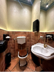 В продажу готовий ресторан 284 м² з терасою та генератором | Власна літня площадка та парковка — рідкісна перевага для центру міста. фото 22 В продажу готовий ресторан 284 м² з терасою та генератором | Власна літня площадка та парковка — рідкісна перевага для центру міста. фото 22