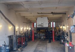 Продаж комерційного приміщення. Будівля знаходиться на території гаражного кооперативу Поляна 2. фото 3 Продаж комерційного приміщення. Будівля знаходиться на території гаражного кооперативу Поляна 2. фото 3