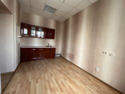 Продаж офісних приміщень загальною площею 613 кв. м у Центрі фото 7 Продаж офісних приміщень загальною площею 613 кв. м у Центрі фото 7