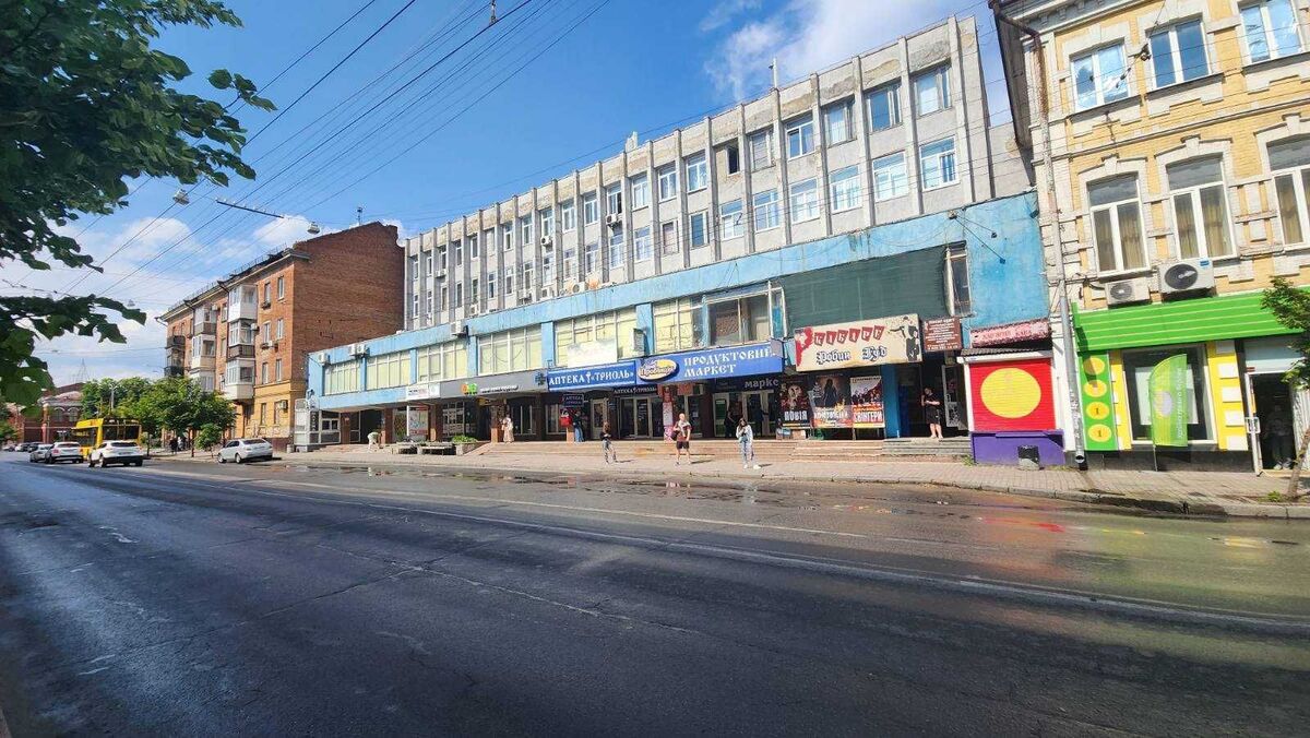 Продам нежилое помещение в центре, код № 2-497-134 фото 1 Продам нежилое помещение в центре, код № 2-497-134 фото 1