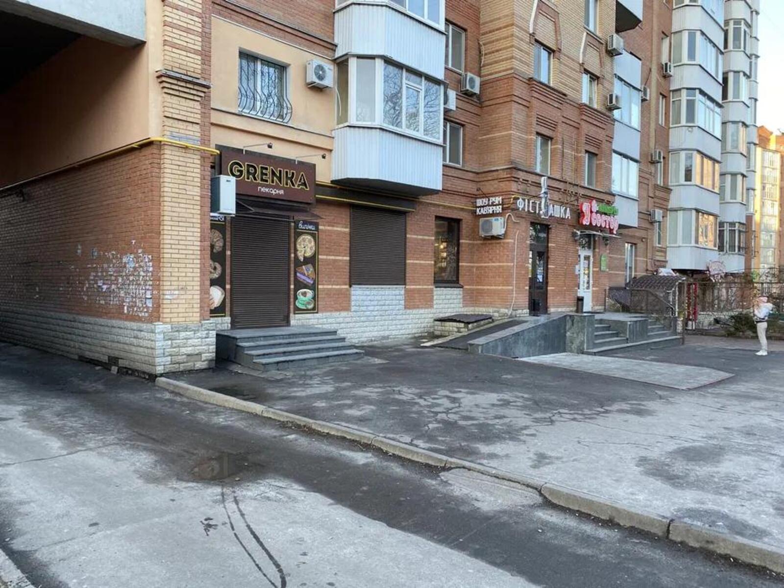 2 нежитлових приміщення 118кв 120000у.о. фото 1 2 нежитлових приміщення 118кв 120000у.о. фото 1