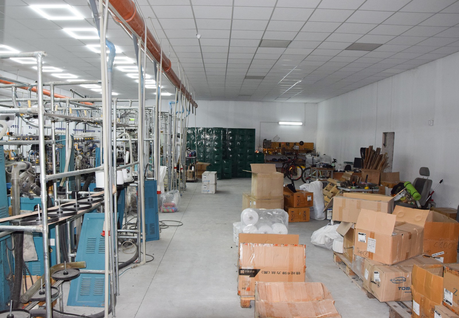 Без комиссии. Продам нежилое производственное помещение 1350кв.м. Киев, Троещина, Деснянский район. Оноре де Бальзака. фото 1 Без комиссии. Продам нежилое производственное помещение 1350кв.м. Киев, Троещина, Деснянский район. Оноре де Бальзака. фото 1