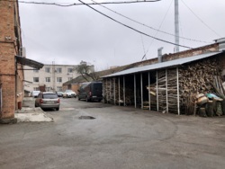 Майновий комплекс на ділянці 0,5Га в Житомирі фото 17 Майновий комплекс на ділянці 0,5Га в Житомирі фото 17