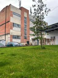 Оренда або продаж складських виробничих приміщень позаду магазину ВЕЛМАРТ фото 1 Оренда або продаж складських виробничих приміщень позаду магазину ВЕЛМАРТ фото 1