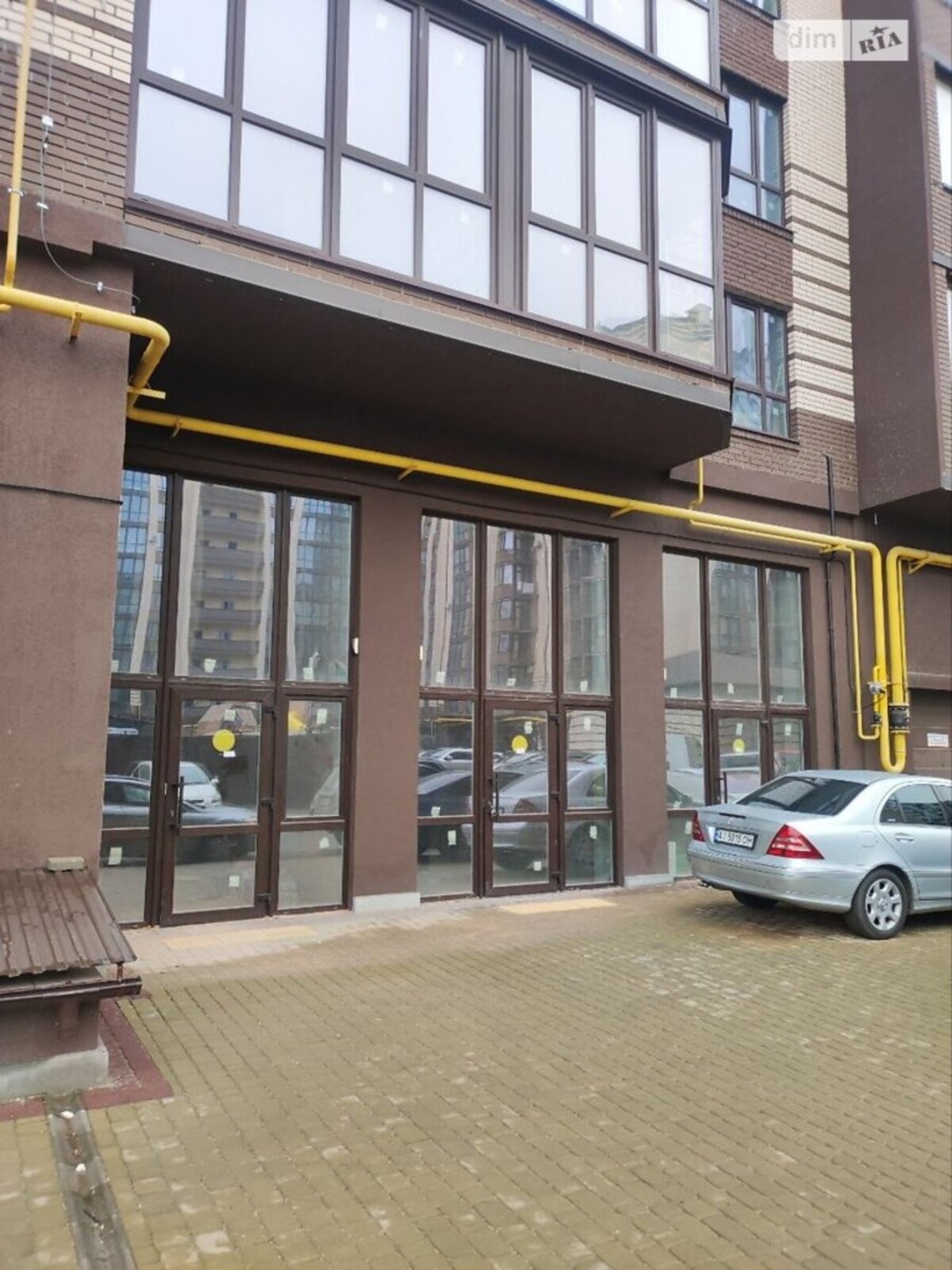 Продаж комерційного приміщення в ЖК Атлант фото 1 Продаж комерційного приміщення в ЖК Атлант фото 1