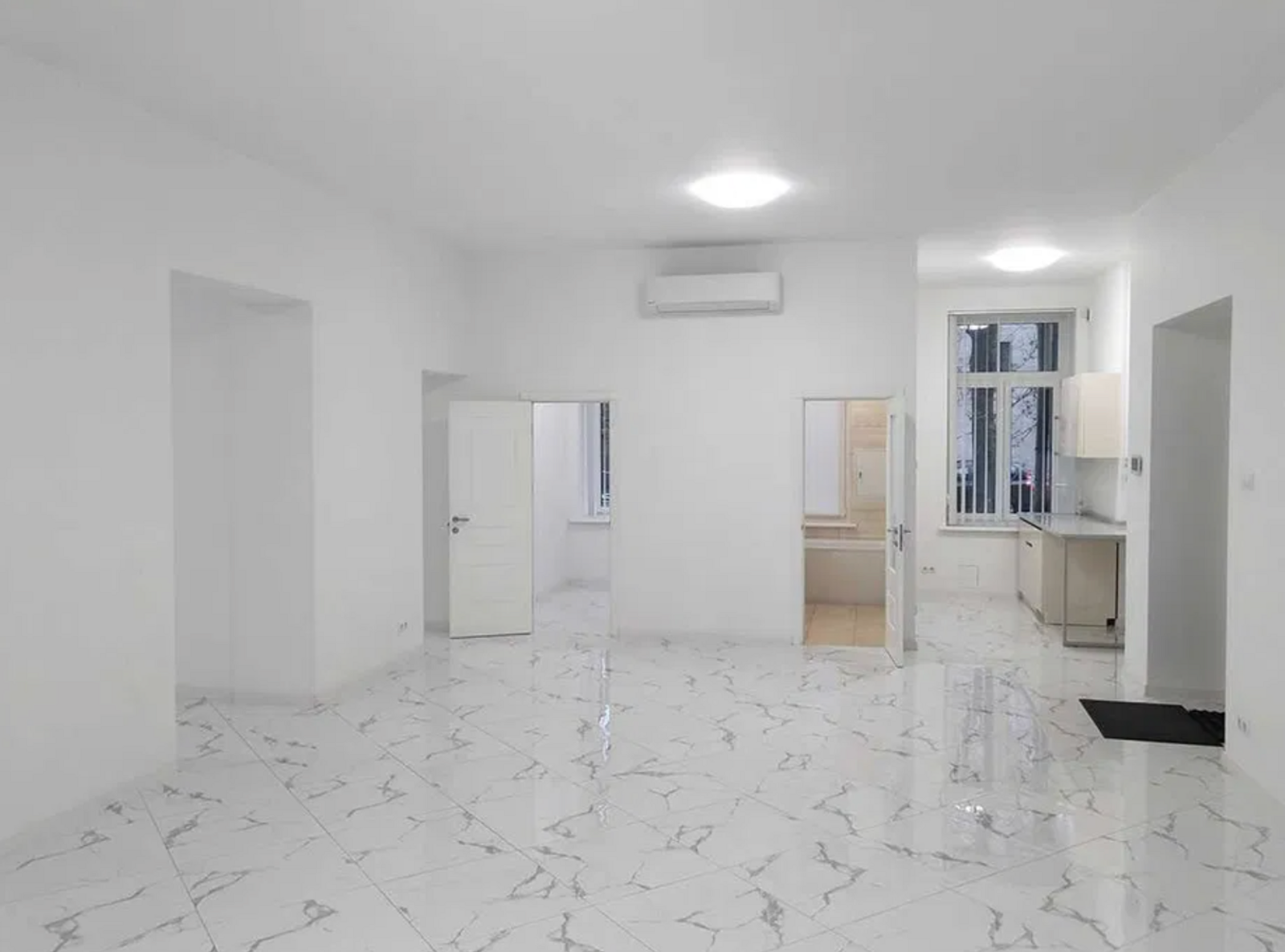 Шовковична 10, супер перспектива два квартали від Верховної Ради фото 1 Шовковична 10, супер перспектива два квартали від Верховної Ради фото 1