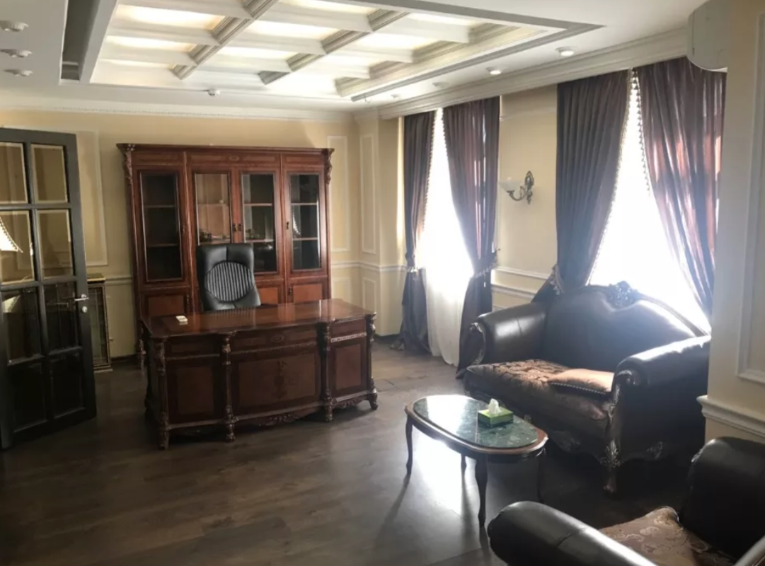 Продажа офиса Гончара, 35. 240м2 н/ф, отдельный вход фото 1 Продажа офиса Гончара, 35. 240м2 н/ф, отдельный вход фото 1