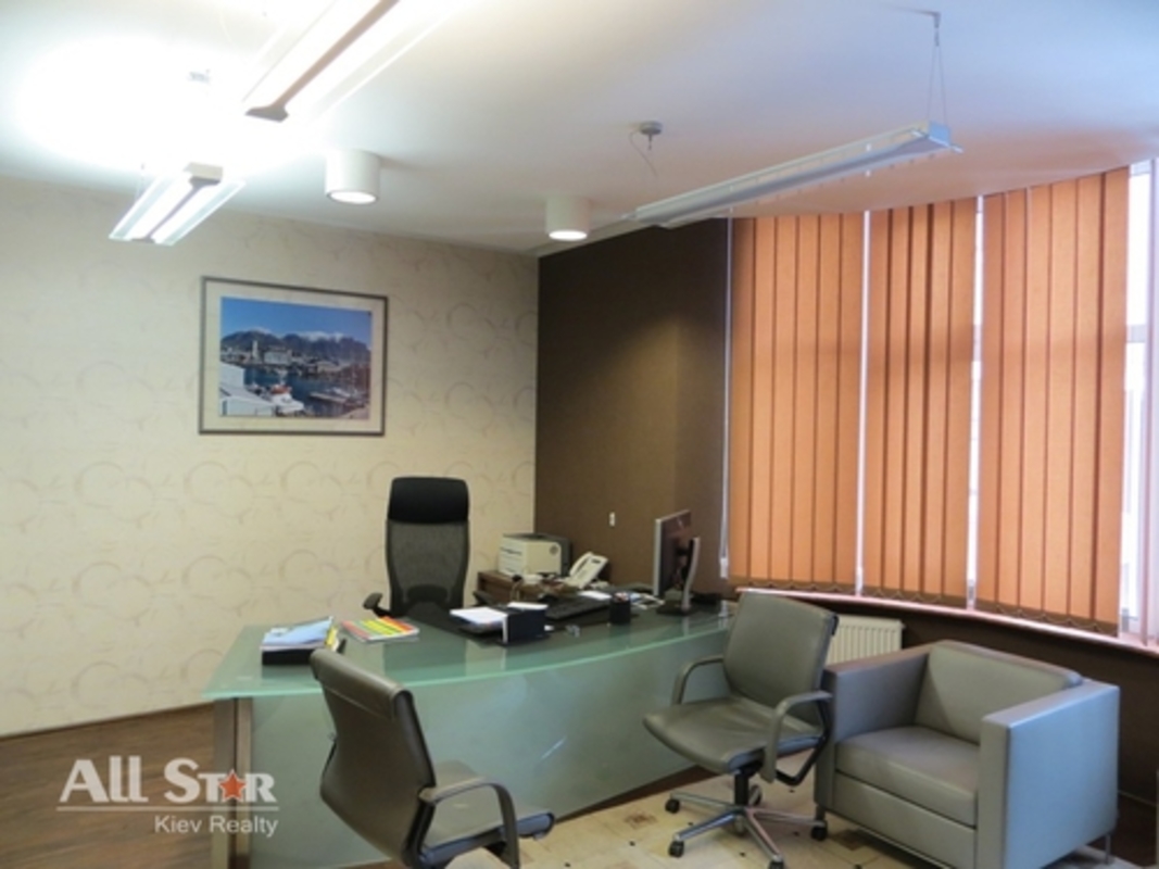 Голосеевский р-н, м. Пл. Льва Толстого, Толстого Льва ул. 39 фото 1 Голосеевский р-н, м. Пл. Льва Толстого, Толстого Льва ул. 39 фото 1