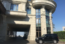   400 ..   'Diamond Hill'  11  8