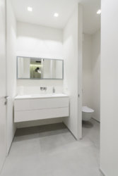 Кловский спуск 7 с ремонтом в стиле Hi-Tech и панорамным видом на Днепр фото 19 Кловский спуск 7 с ремонтом в стиле Hi-Tech и панорамным видом на Днепр фото 19