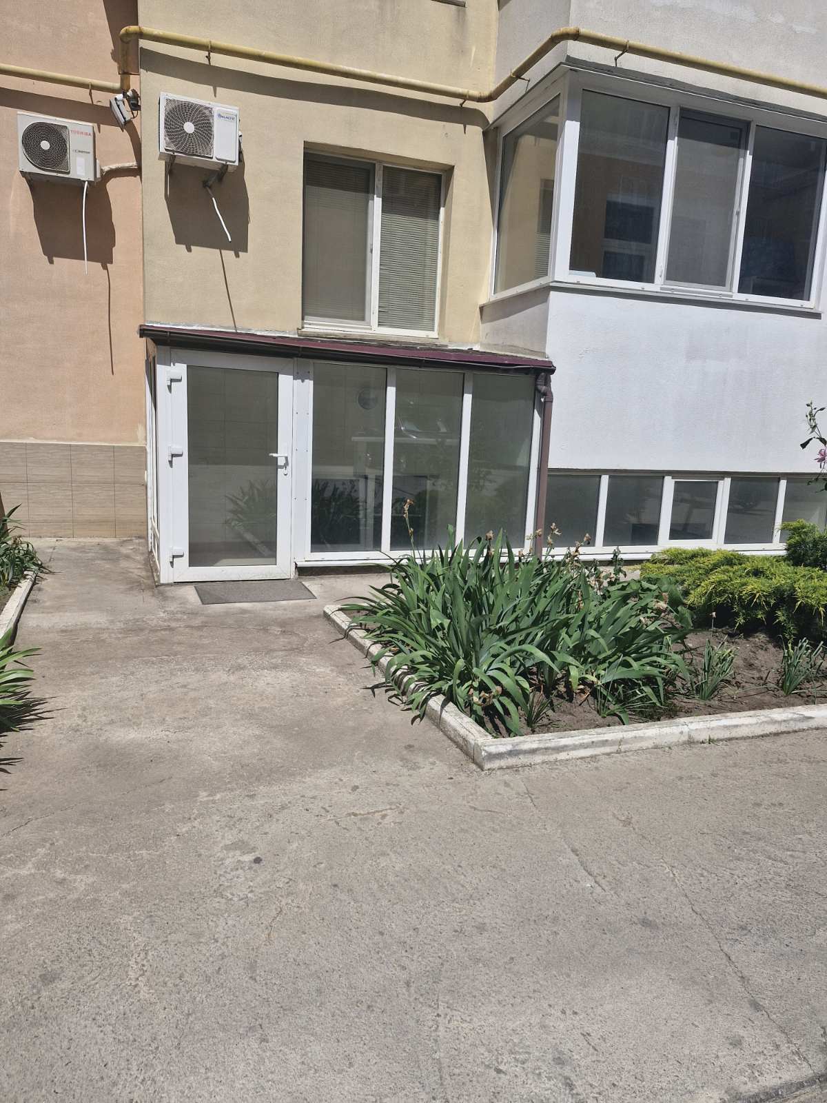 Продам помещение под офис с отдельным входом Монолит фото 1 Продам помещение под офис с отдельным входом Монолит фото 1