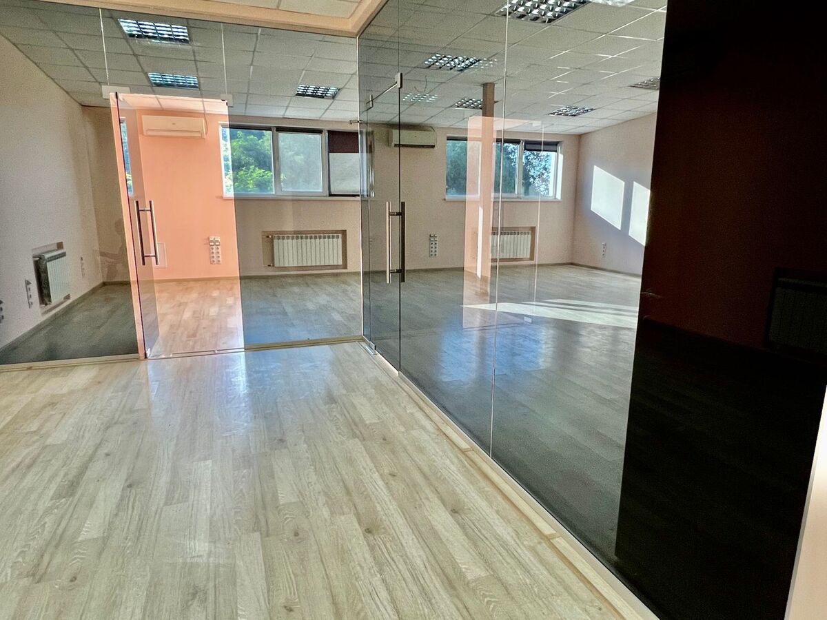 Продаж світлого і просторого офісу в Подільському районі фото 1 Продаж світлого і просторого офісу в Подільському районі фото 1