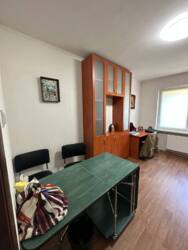 Продаж світлого і просторого офісу на вулиці Ломоносова фото 12 Продаж світлого і просторого офісу на вулиці Ломоносова фото 12