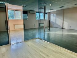 Продаж світлого і просторого офісу в Подільському районі фото 3 Продаж світлого і просторого офісу в Подільському районі фото 3