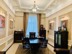 Продам елітний офіс з дорогим ремонтом-вул.Басейна 5а фото 1 Продам елітний офіс з дорогим ремонтом-вул.Басейна 5а фото 1