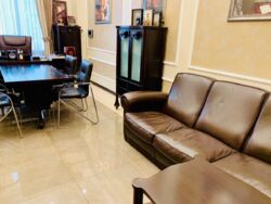 Продам елітний офіс з дорогим ремонтом-вул.Басейна 5а фото 2 Продам елітний офіс з дорогим ремонтом-вул.Басейна 5а фото 2