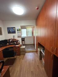 Продаж світлого і просторого офісу на вулиці Ломоносова фото 9 Продаж світлого і просторого офісу на вулиці Ломоносова фото 9