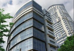   256.. .   (5.). . Carnegie Tower  7