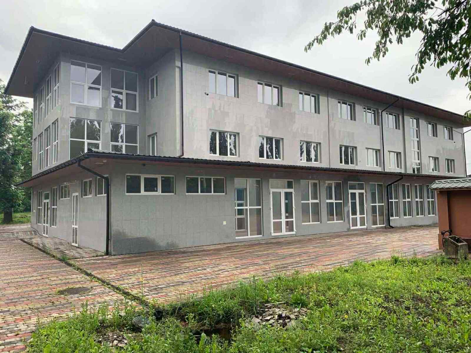 Продаж сучасної приватної клініки в Ужгороді. фото 1 Продаж сучасної приватної клініки в Ужгороді. фото 1