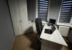 Продається офісне приміщення з меблями. 16 кв.м. фото 2 Продається офісне приміщення з меблями. 16 кв.м. фото 2