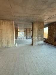 ������ ������ ��������� 950m2 �� Metropole ���. �������������� 20 ���� 15