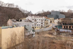   Borychiv (40572) . ,  , .  ҳ, 35.  20