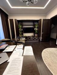  (1002)  .  (), 18  4