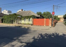 Продам земельну ділянка площею 9 соток поруч з Центральним ринком. фото 5 Продам земельну ділянка площею 9 соток поруч з Центральним ринком. фото 5