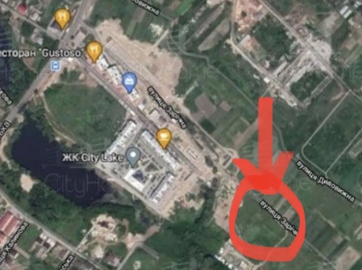    ,  ( ). 10 . City Lake    1