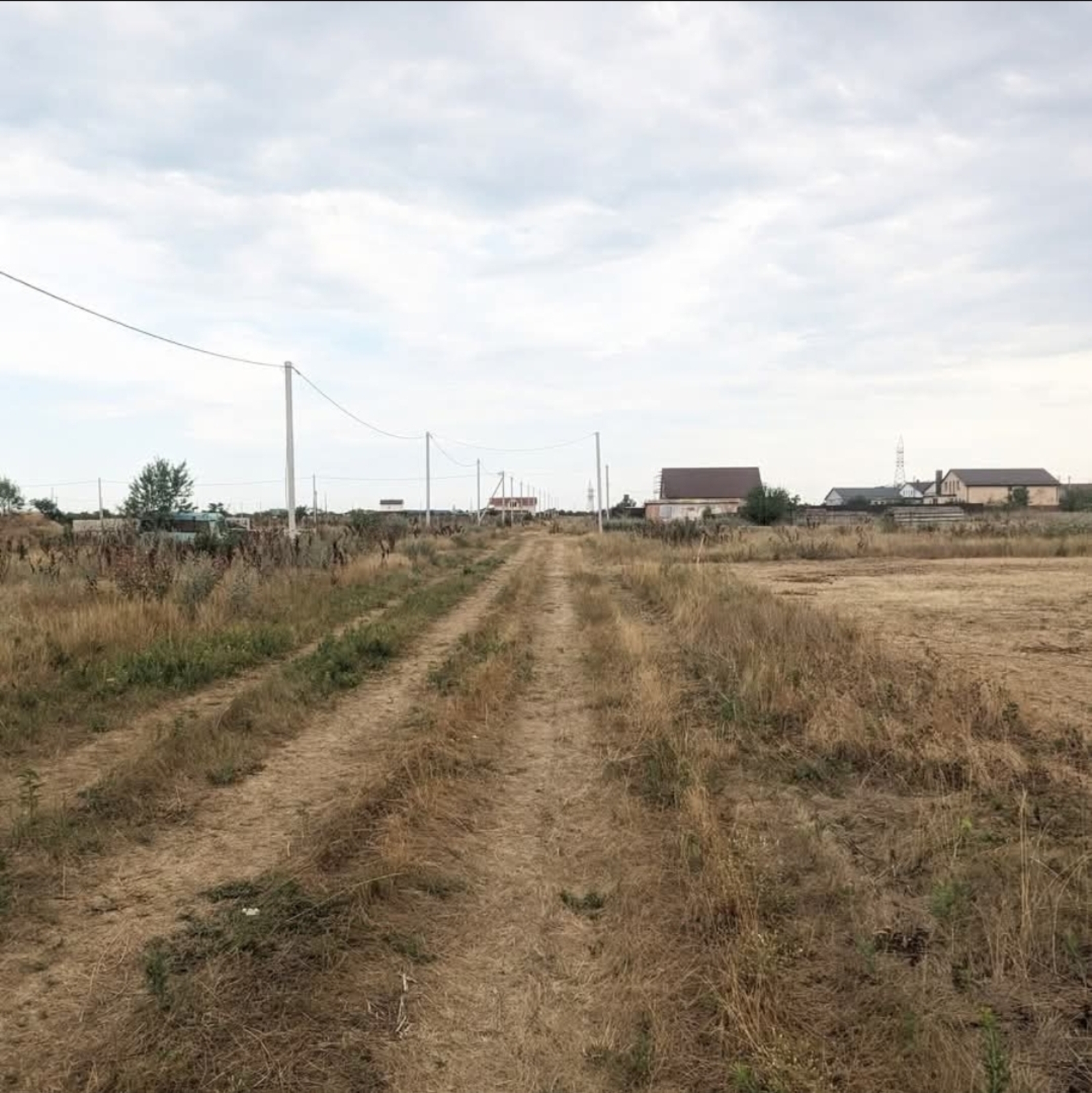 Продам участок в Молодёжном фото 1 Продам участок в Молодёжном фото 1