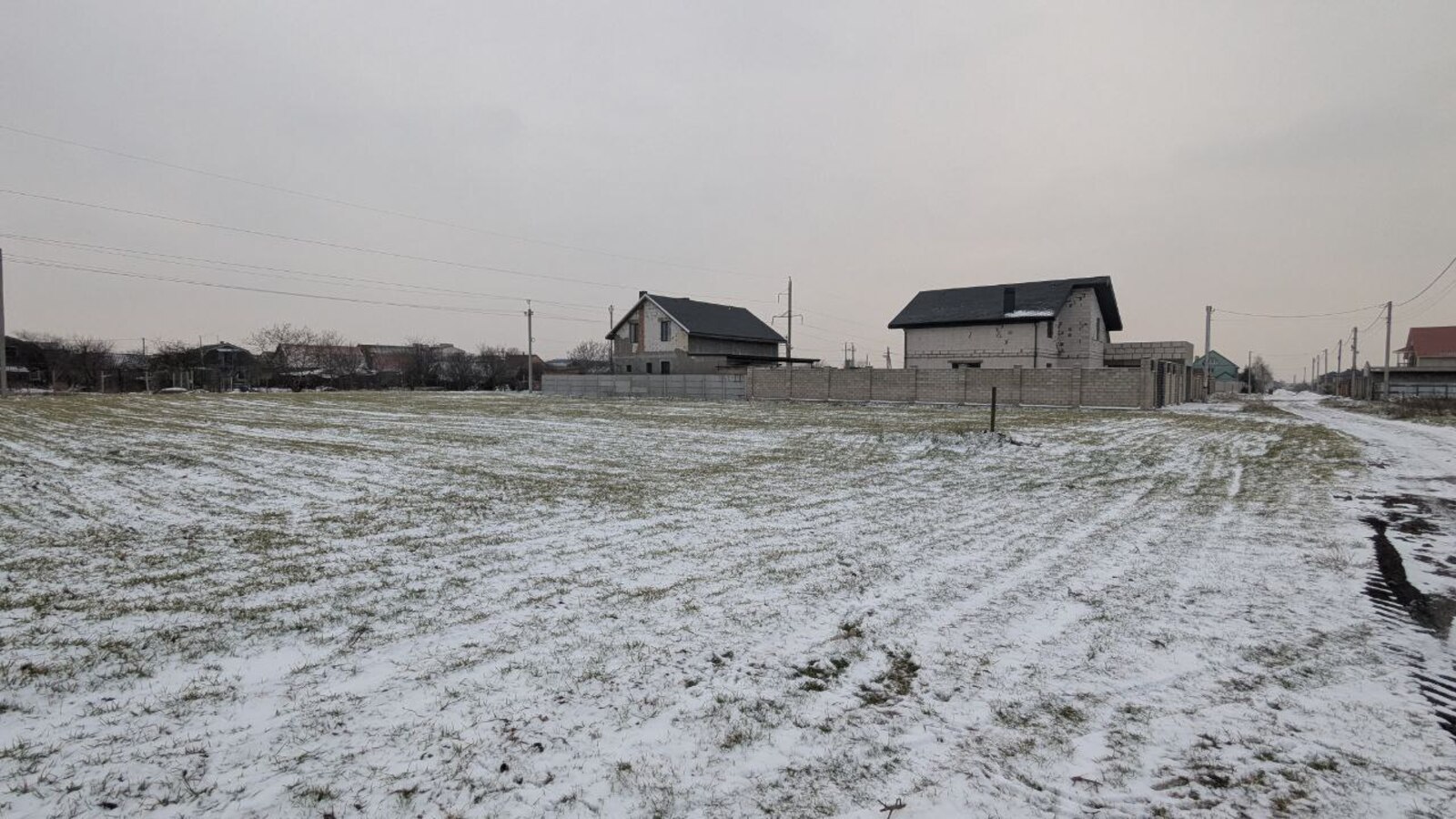 Продам земельный участок Молодёжное фото 1 Продам земельный участок Молодёжное фото 1