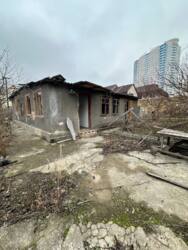 12   . . 9 . . . 900  .  8