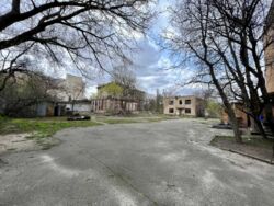 Продаж ділянки в центрі Києва фото 3 Продаж ділянки в центрі Києва фото 3