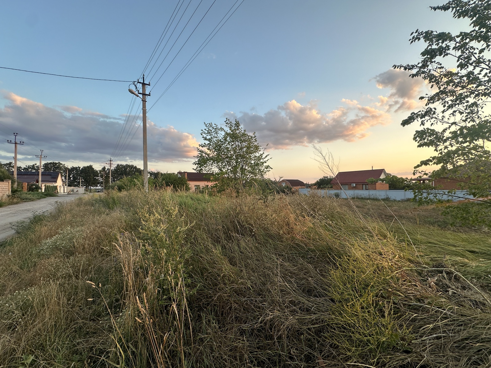 Продам ділянку на Молодіжному фото 1 Продам ділянку на Молодіжному фото 1
