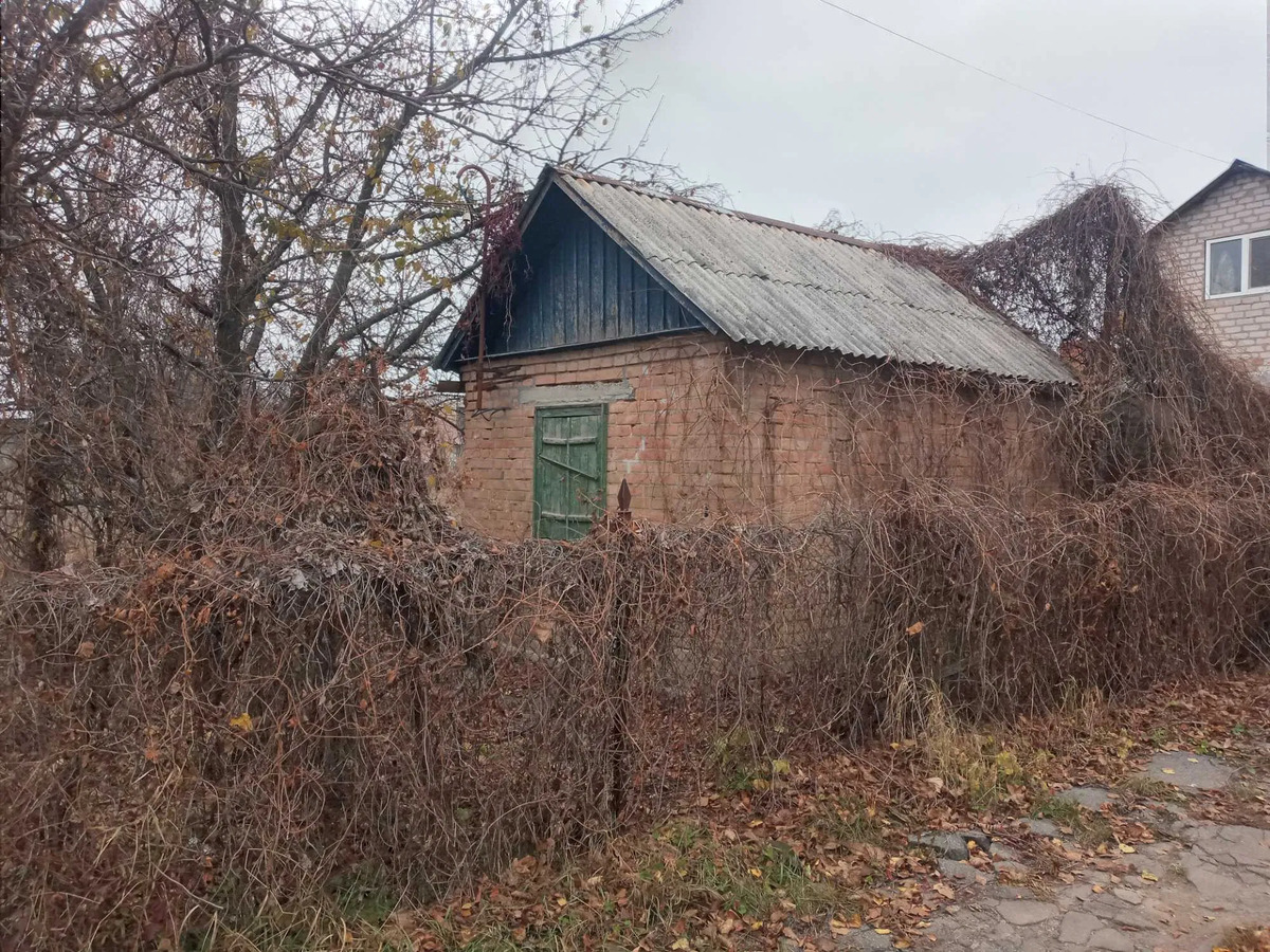 Садиба з будиночком фото 1 Садиба з будиночком фото 1