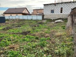 Земельна ділянка під забудову в чудовому районі фото 1 Земельна ділянка під забудову в чудовому районі фото 1