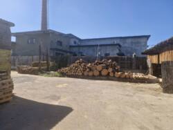 Ділянка з інфраструктурою: склади, свердловина, пілорама, асфальт. Ідеально для бізнесу. фото 1 Ділянка з інфраструктурою: склади, свердловина, пілорама, асфальт. Ідеально для бізнесу. фото 1